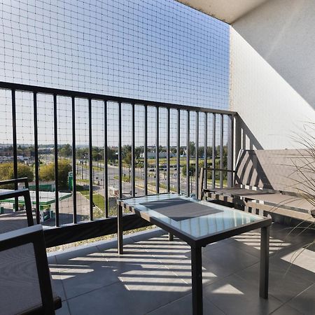 Podgorze Lipska Pet-Friendly Apartment With Balcony And Parking By Renters Prestige Cracovie Extérieur photo