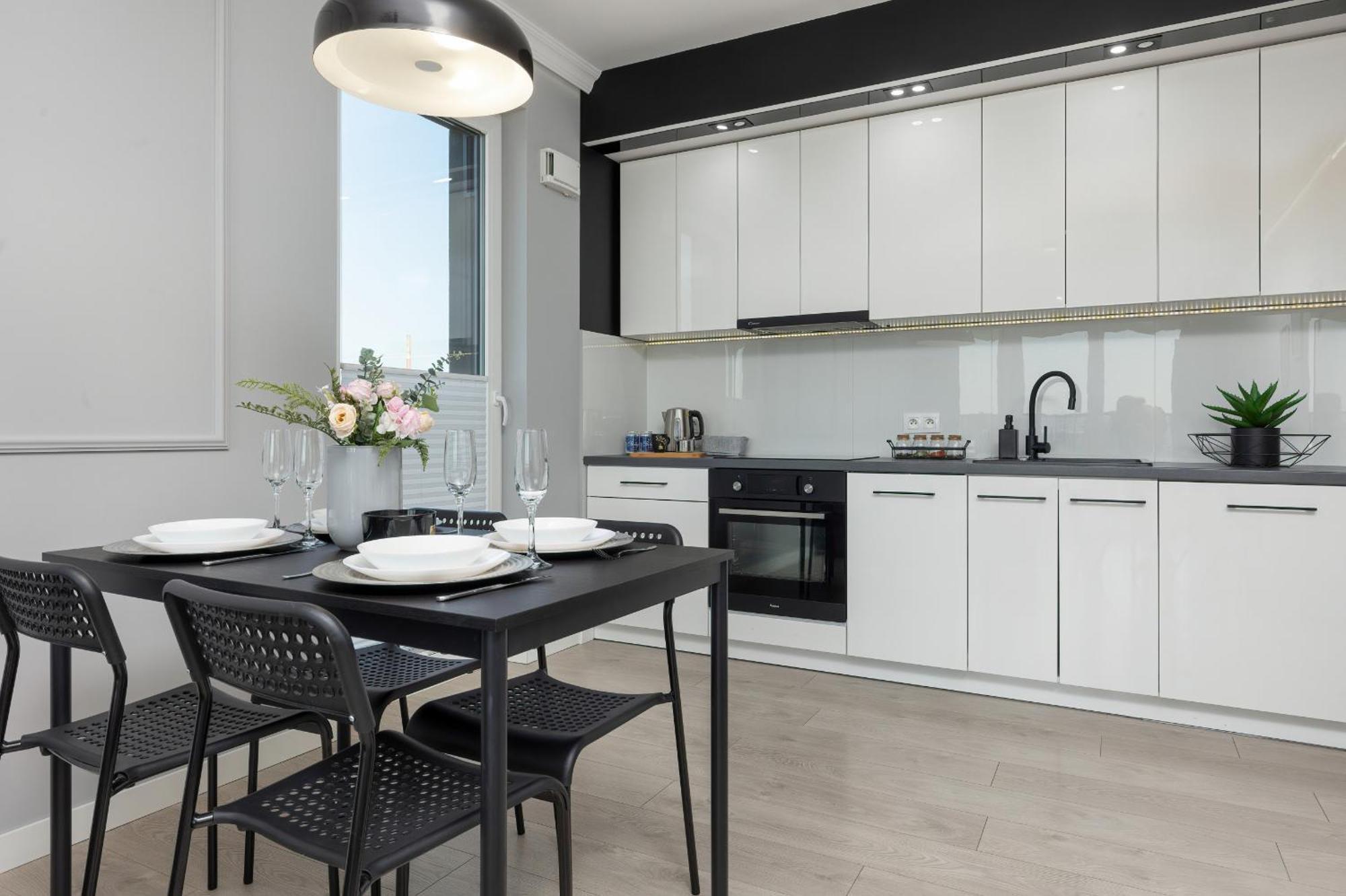 Podgorze Lipska Pet-Friendly Apartment With Balcony And Parking By Renters Prestige Cracovie Extérieur photo